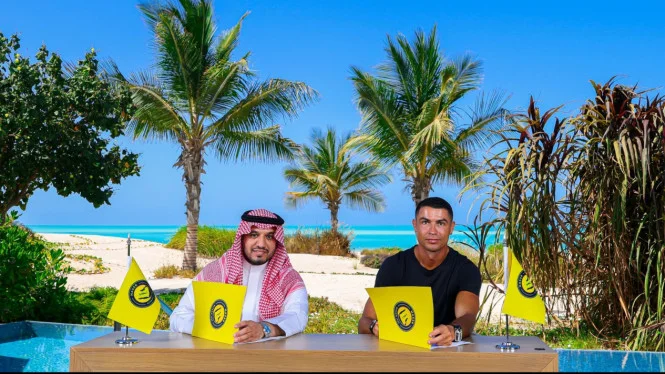 Gaji Selangit Mansion Mewah Hingga Jet Pribadi Jadi Cara Al Nassr Bujuk Ronaldo untuk Perpanjang Kontrak